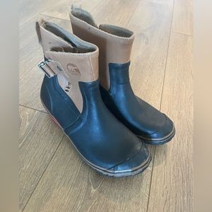 Sorel rubber boots